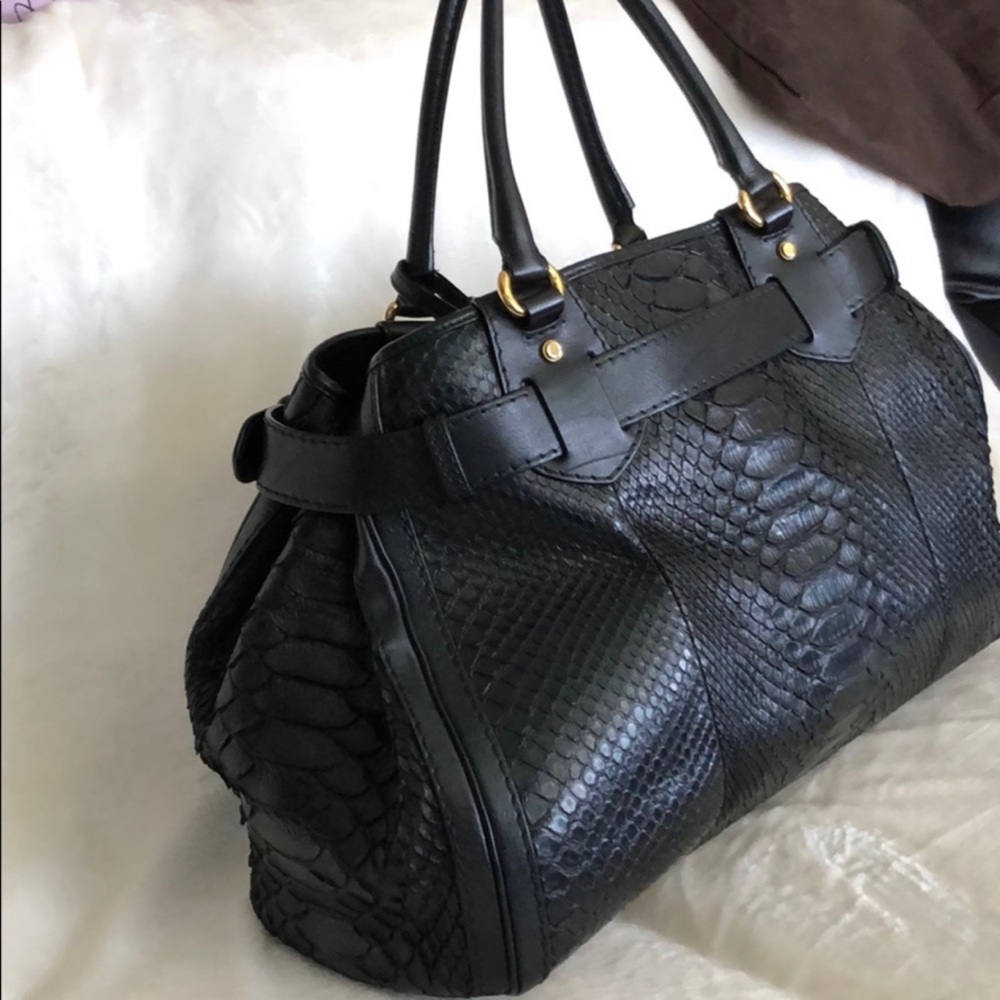 Gucci Gg Running Black Python Xl Oversized Tote B… - image 4
